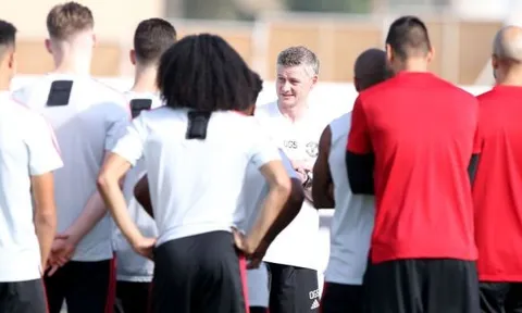 Solskjaer dùng 1 từ nói với các cầu thủ Man Utd trước đại chiến Tottenham