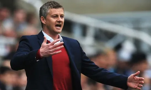 Solskjaer làm điều không tưởng chỉ 2 tuần trước khi đến Man United