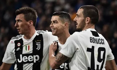 Ronaldo rực sáng, Juventus ngạo nghễ bá chiếm ngôi đầu Serie A