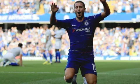 Hazard bùng nổ, Chelsea ngược dòng đánh chiếm ngôi nhất bảng