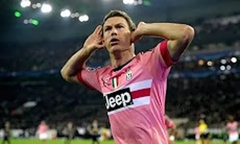 Stephan Lichtsteiner, gã cận vệ già trung thành của Juventus