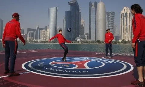 Sút bóng, Neymar đá bay luôn cả giày