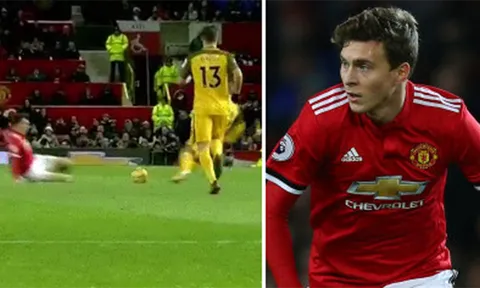 Tắc bóng như Vidic, Lindelof nói gì?
