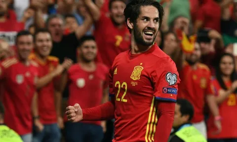 Tây Ban Nha đại thắng, Isco được khen hết lời
