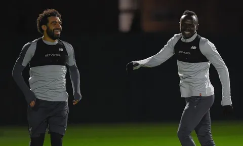 Arsenal vs Chelsea đại chiến, Liverpool tỏ rõ sự vui vẻ