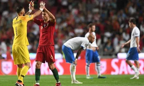 Thảm họa Italia trở lại, không 'ăn hại' nhưng vô hại