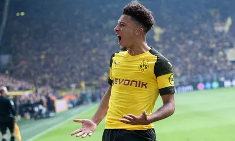 Thần đồng nước Anh lập cú đúp, Dortmund vẫn chia điểm đáng tiếc