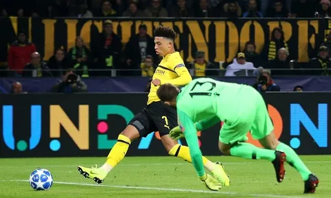 Thần đồng nước Anh rực sáng, Dortmund hủy diệt Atletico Madrid