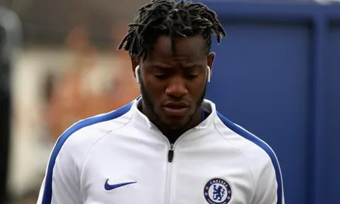Thần tài chấn thương, CĐV Chelsea lo lắng