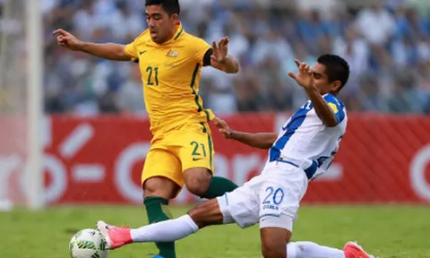 Thận trọng, Honduras và Australia thích ăn thẻ hơn ghi bàn