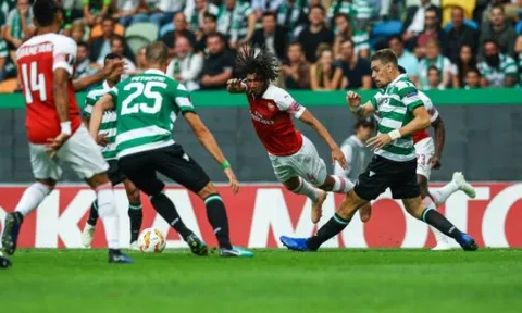 Thắng nhọc, CĐV chì chiết cái tên không đủ đẳng cấp khoác áo Arsenal