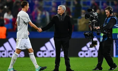Thắng trận, CĐV Man Utd đã phát hiện ra cầu thủ tệ nhất mùa giải
