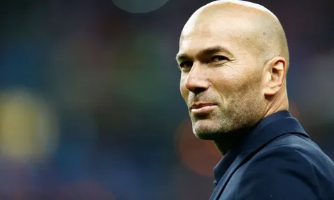 Thất bại mất mặt, CĐV M.U 'dậy sóng' vì Zidane