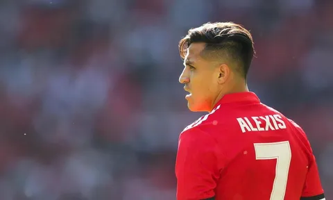 "Thật sỉ nhục, cậu ta là bản hợp đồng hoang phí nhất lịch sử Man Utd"