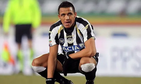 Thầy cũ tiết lộ sự thật KHÔNG NGỜ về Alexis Sanchez