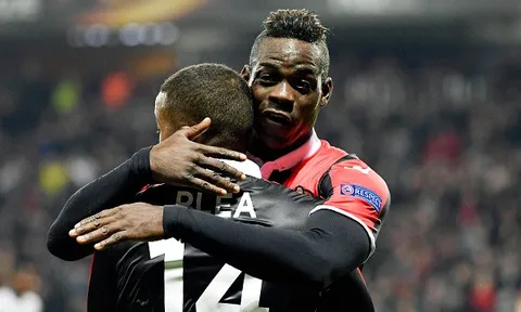 'Thẻ đỏ' giúp Balotelli thêm bùng nổ