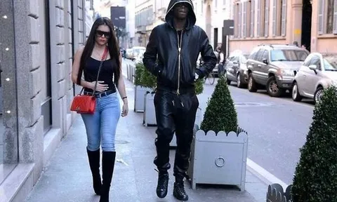 Theo chân Paul Pogba đi shopping