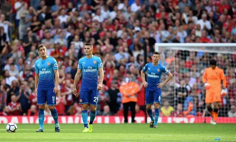 Thi đấu bạc nhược, Arsenal thảm bại trước Liverpool