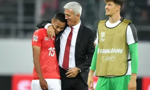 Thi đấu rực sáng, HLV Petkovic lại có hành động khiến Shaqiri buồn lòng