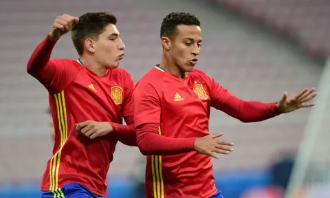Thiago Alcantara quay Roulette điệu nghệ trong trận thắng Liechtenstein