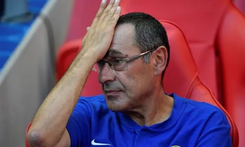 Thói quen của Maurizio Sarri làm "phiền" các cầu thủ Chelsea