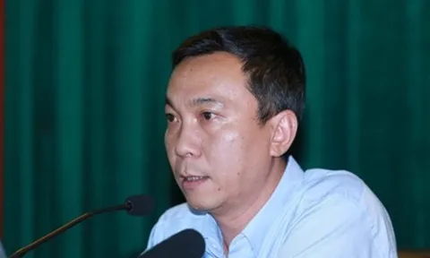 Thủ môn Đặng Văn Lâm bị đánh, VFF ngồi... hy vọng!