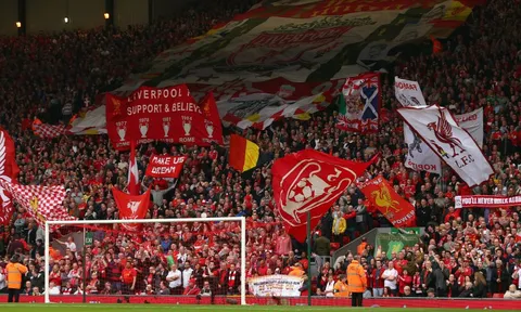 Thử một lần hòa mình vào bầu không khí sân Anfield