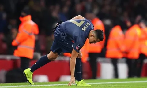 Thua đau Man United, Emery nói một lời thật lòng về Sanchez