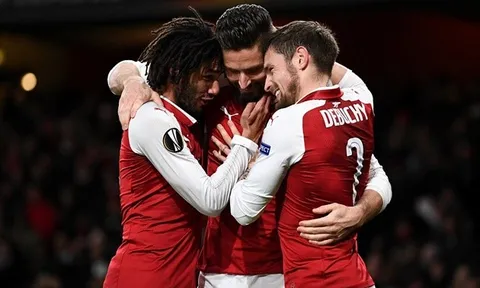 Thua Man Utd, Arsenal trút giận lên BATE Borisov với một "set tennis"