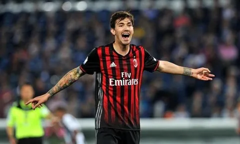 Thừa nước đục thả câu, Juve tính cướp người của Milan