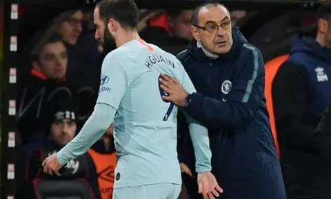 Thua thảm, Sarri thừa nhận sự thật 'đắng lòng' về Higuain