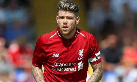 Barca muốn Moreno, Liverpool hãy "chiều" ngay lập tức
