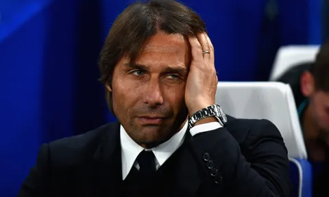Tiết lộ: Cầu thủ Chelsea bắt đầu than phiền về HLV Conte