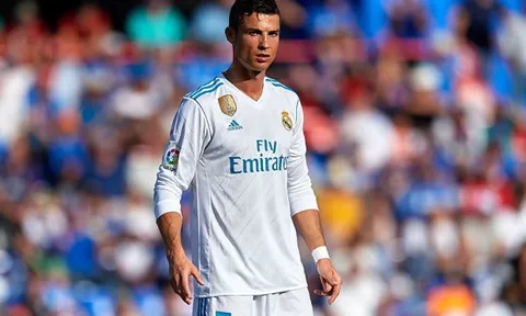 TIẾT LỘ: Chính Ronaldo ngăn Pogba đến Real