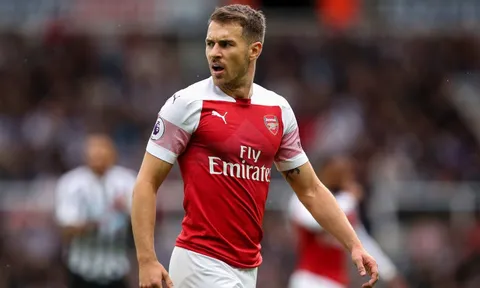 TIẾT LỘ: Đòi hỏi gây sốc của Ramsey với Emery ngay trong trận đấu