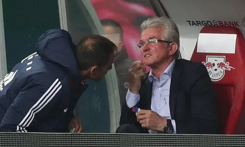 TIẾT LỘ: Heynckes đã cần sự chăm sóc của bác sĩ