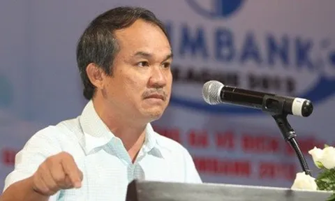 Tiết lộ lý do bầu Đức không dự lễ vinh danh ĐT Việt Nam
