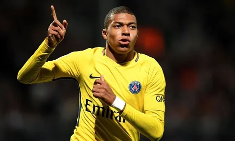 TIẾT LỘ: Man Utd để vuột Mbappe, Jesus với giá rẻ mạt