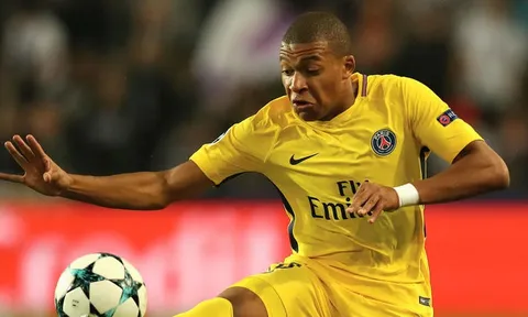 TIẾT LỘ: Mbappe muốn tới Barca, không phải PSG