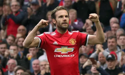 TIẾT LỘ: Sao Man Utd từ chối tiền tấn của Trung Quốc