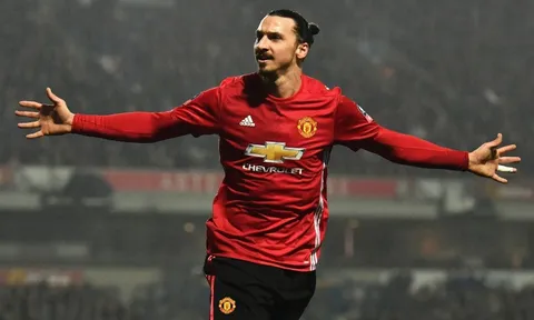 TIẾT LỘ thời điểm tái xuất của Ibrahimovic