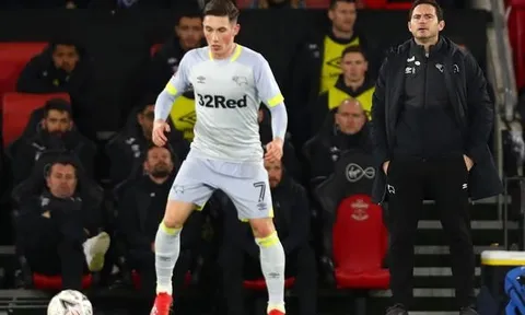 'Tiểu Torres' khẳng định chưa muốn trở lại Liverpool