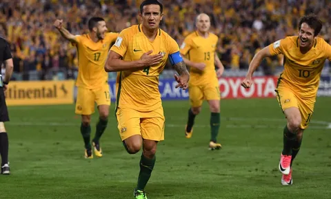 Tim Cahill xứng danh huyền thoại "Chuột túi"