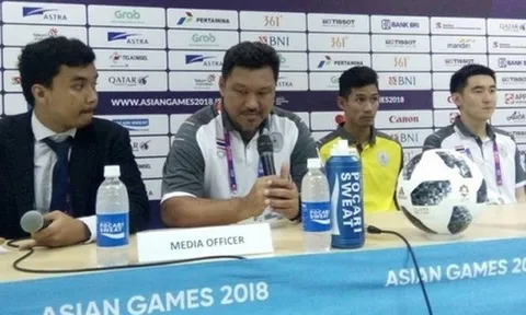 Olympic Thái Lan chính thức loại, HLV Worrawoot Srimaka "mất ghế"?