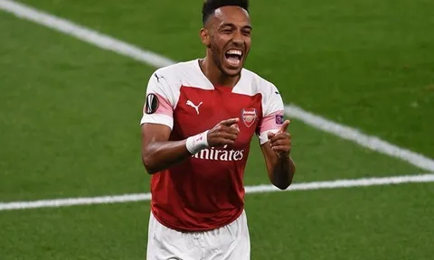 Tỏa sáng rực rỡ, sao Arsenal "tha thiết" yêu cầu đồng đội làm điều này