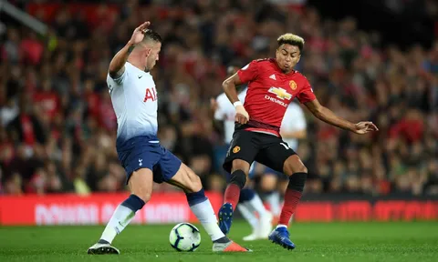 Alderweireld chơi quá hay, Ed Woodward đáng bị chỉ trích