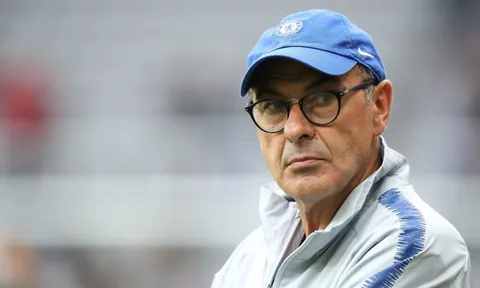Tới Chelsea chưa lâu, Sarri sắp lập kỷ lục