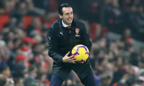 Vì sao Ozil sẽ tiếp tục bị Emery gạch tên sau trận hòa Man Utd?