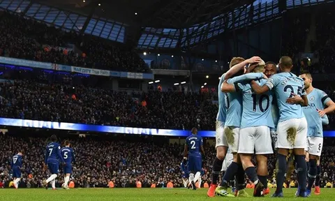 Tới lúc Chelsea và Roman Abramovich học hỏi từ Man City