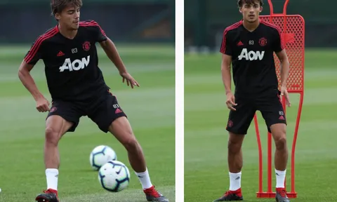 Tom Sang, cánh chim lạ xuất hiện trong buổi tập của Man Utd là ai?